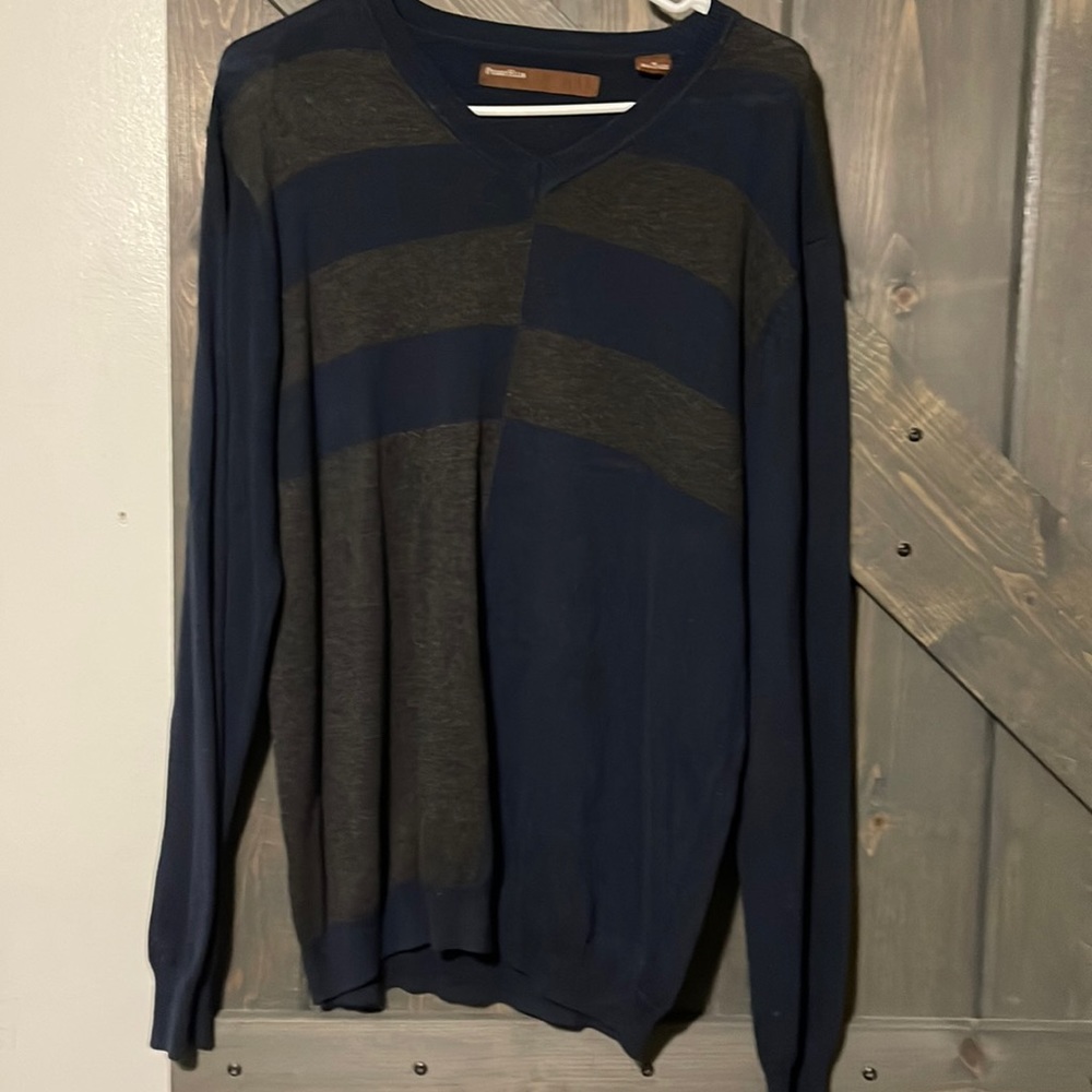 Mens Perry Ellis sweater size medium